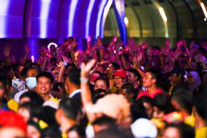 BIB: 
                            <button type="button" onclick="openModal(21897825)" class="btn btn-primary btn-sm float-right btn-popup" data-toggle="modal" data-target=".modal-high-quality">
                        <i class="fas fa-shopping-cart"></i> Add to Cart
                    </button>
                                            <button type="button" onclick="isThisMe(21897825, true)" class="btn btn-success btn-sm float-right btn-popup btn-isme hidden" data-toggle="tooltip" data-placement="bottom" title="นี่คือรูปของคุณใช่ไหม คลิกที่นี่เพื่อเอาเข้าอัลบั้ม">
                        <i class="fas fa-plus"></i> Add to album
                    </button>
                    <button type="button" onclick="isThisMe(21897825, false)" class="btn btn-warning btn-sm float-right btn-popup btn-isnotme hidden">
                        <i class="fas fa-ban"></i> Remove from album
                    </button>